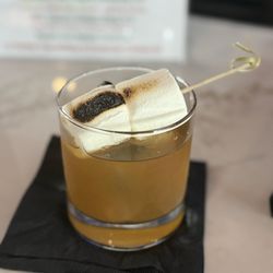 River's Cocktail & Wine Bar