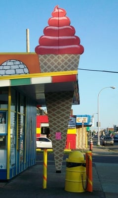 Burk's Igloo by null