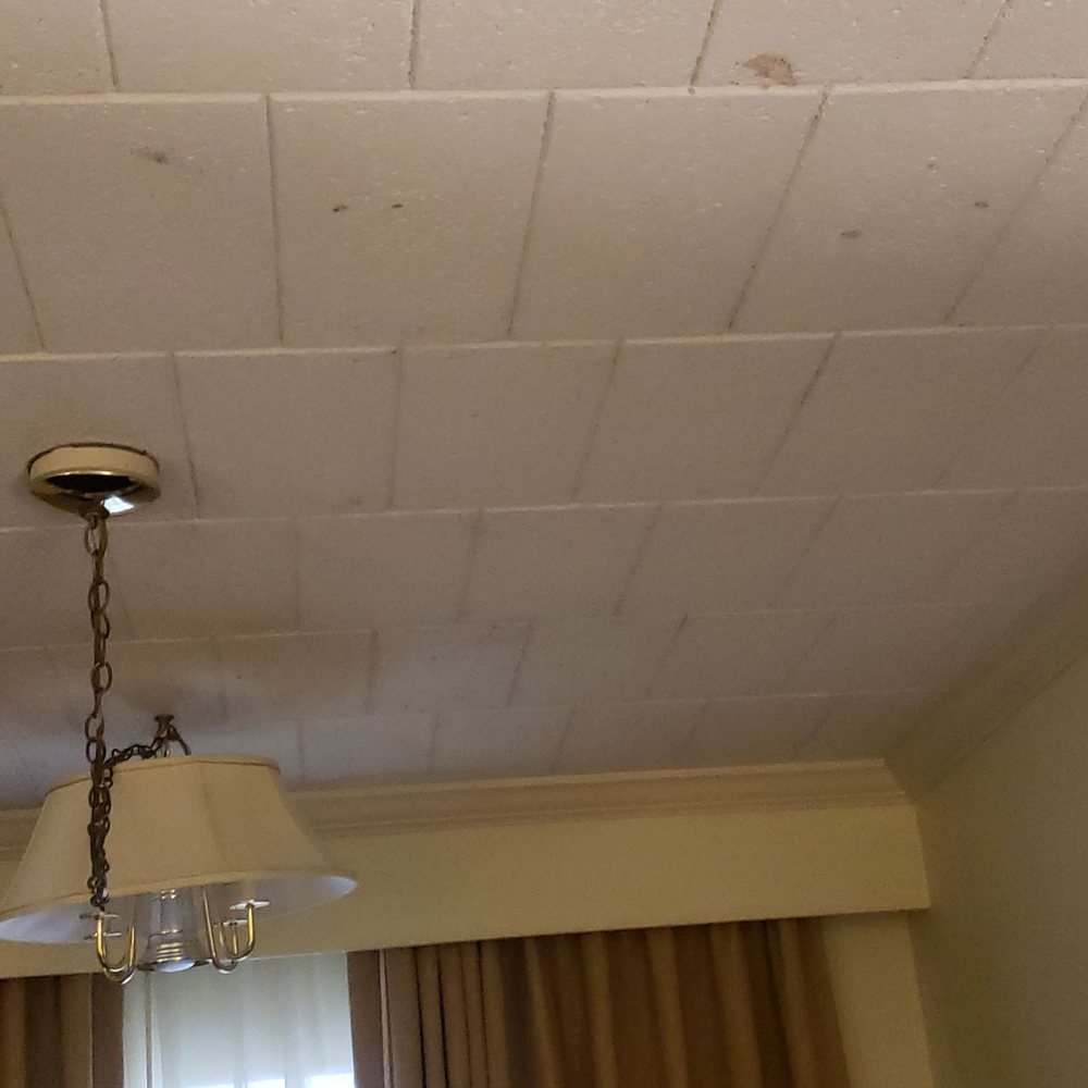 Olde Mill Inn - Something on the ceiling - Hotels Near Me - Basking Ridge, New Jersey Olde Mill Inn - Something on the ceiling - Hotels Near Me - Basking Ridge, New Jersey