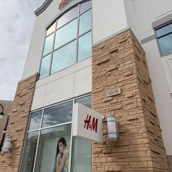 H&M