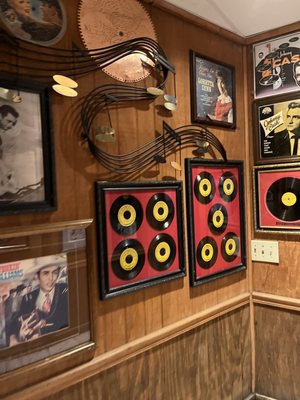 Legends Corner by null