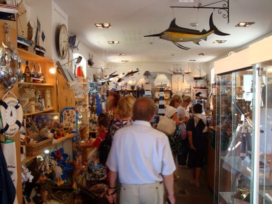 Phare des Baleines by null