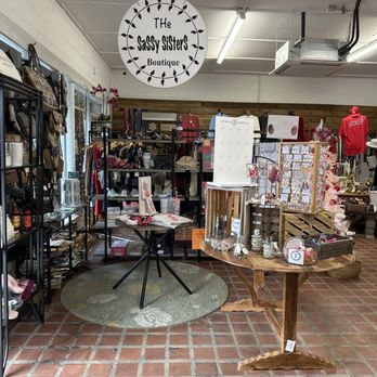 Vintage Antique Shack - Furniture Stores Near Me - Powhatan, Virginia Vintage Antique Shack - Furniture Stores Near Me - Powhatan, Virginia