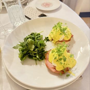 Ram's Head Inn - Egg Benedict - Venues & Event Spaces Near Me - Shelter Island Heights, New York Ram's Head Inn - Egg Benedict - Venues & Event Spaces Near Me - Shelter Island Heights, New York