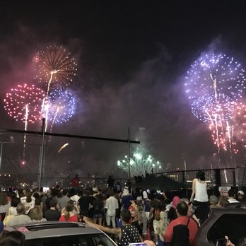 Pulaski Bridge - 4th of July - Local Flavor Near Me Pulaski Bridge - 4th of July - Local Flavor Near Me