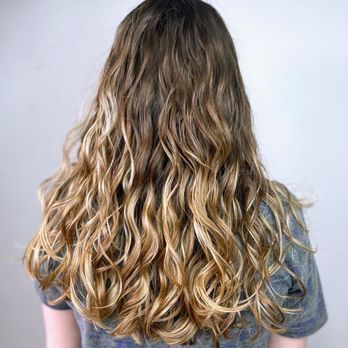 Lori Peppin Hair - Beautiful waves - Hair Stylists Near Me - Lubbock, Texas Lori Peppin Hair - Beautiful waves - Hair Stylists Near Me - Lubbock, Texas