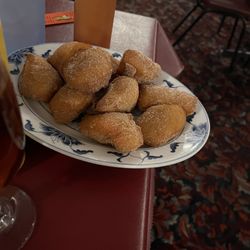 Yen Ching Chinese Restaurant - Dessert sugar donuts