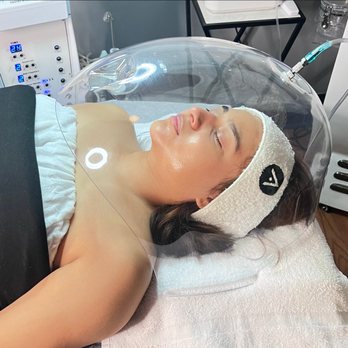 Gaia Evolution Spa & Salon - Hair Salons Near Me - Chicago, Illinois