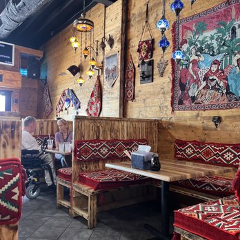 Mosaic Cafe Restaurant - Restaurant ambiance - Breakfast & Brunch Near Me - Virginia Beach, Virginia
