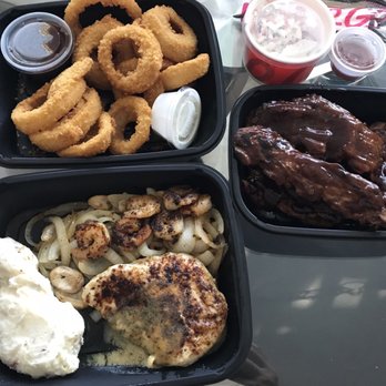 Applebee's Grill + Bar - Onion rings, Chicken Bourbon, Honey bbq Riblets - American Near Me - Vallejo, California Applebee's Grill + Bar - Onion rings, Chicken Bourbon, Honey bbq Riblets - American Near Me - Vallejo, California