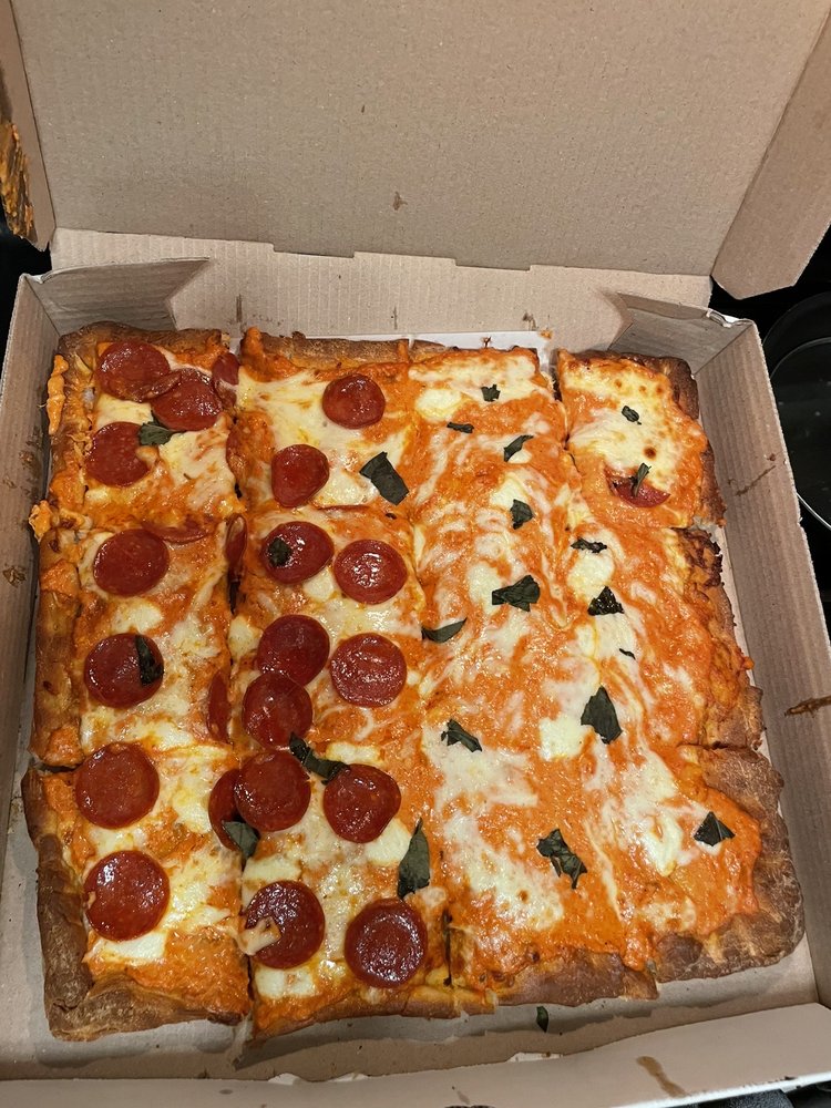 BROTHER’S PIZZA Updated October 2024 51 Photos & 101 Reviews 189