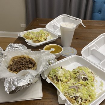 La Chilanguita - Steak tacos, Sopes with cecina or steak, Horchata - Mexican Near Me - Lyons, Illinois