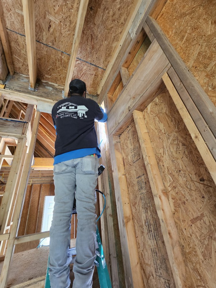 Slide of Xclusive Homes