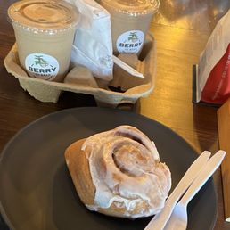 Cinnamon Roll Power House Smoothie Cinnamon Roll Power House Smoothie