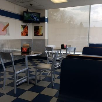 Wings Over Bristol - Inside seating area - Fast Food Near Me - Bristol, Connecticut