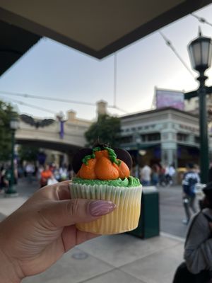 Trolley Treats by null
