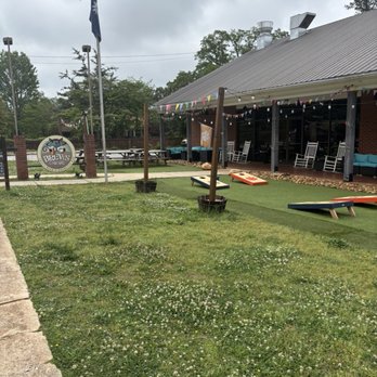 Brews at the Square - Front porch/patio area - Coffee & Tea Near Me - Pendleton, South Carolina