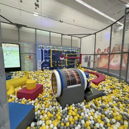 Ball pit