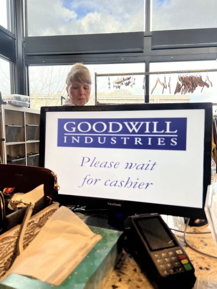 GOODWILL BOUTIQUE EUGENE Updated October 2024 13 Reviews 685 E