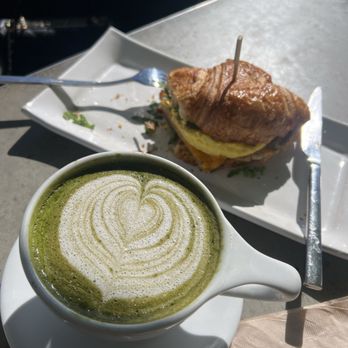 Lofty Coffee La Costa - Breakfast & Brunch Near Me - Carlsbad, California