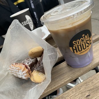 Social House Cafe - Coffee & Tea Near Me - Brooklyn, New York Social House Cafe - Coffee & Tea Near Me - Brooklyn, New York