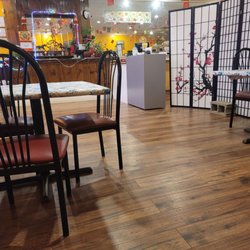Asia Cafe - Small dining room, appears to be closed off.
