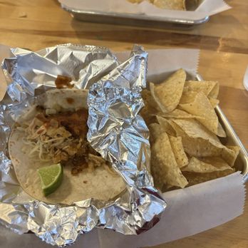 Bell Street Burritos - Pulled Chicken Taco - Chipotle Style - Mexican Near Me - Atlanta, Georgia