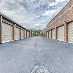 Peachtree Parkway Storage