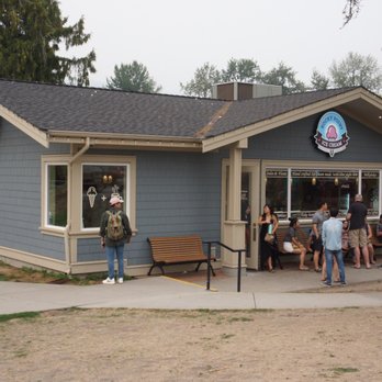 Rocky Point Ice Cream - Exterior - Ice Cream & Frozen Yogurt Near Me - Port Moody, British Columbia