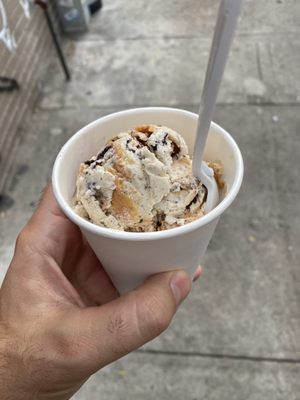 Ollie’s Ice Cream + Stuff by null