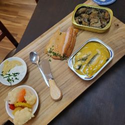 Cooper's Wine Bar & Shop - Tin Fish Board