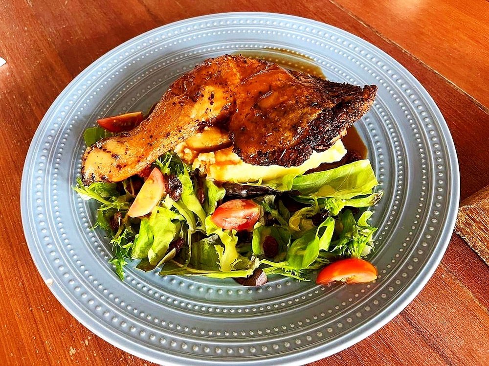 Macallum Connoisseurs