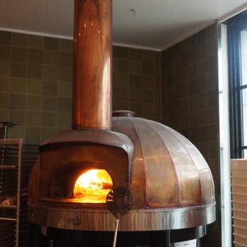 Sixty Vines - Pizza Furnace - Wine Bars Near Me - Winter Park, Florida Sixty Vines - Pizza Furnace - Wine Bars Near Me - Winter Park, Florida