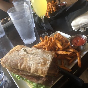 Limericks Tavern - Great food, awesome service and dope specials. Glad to have had lunch here! - New American Near Me - Alhambra, California
