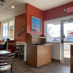 Captain D's - Clean establishment!