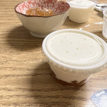 Tea Hut - Very small portion of boba. Is this really one serving? - Bubble Tea Near Me - San Francisco, California Tea Hut - Very small portion of boba. Is this really one serving? - Bubble Tea Near Me - San Francisco, California