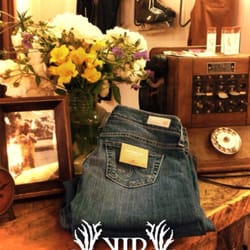 Kalifornia Jean Bar - KJB pairs a well-edited collection of luxe apparel with superb customer service. Clothing and accessories for women and men.