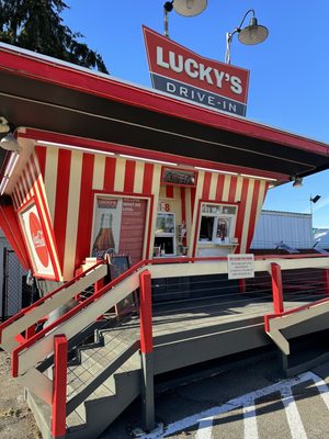 Lucky's Drive-In Tacoma by null