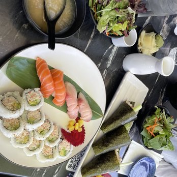 Mama M Sushi - Japanese Near Me - Pasadena, California