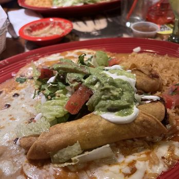 Salsa & Beer - Combination #8 - Mexican Near Me - North Hollywood, California Salsa & Beer - Combination #8 - Mexican Near Me - North Hollywood, California
