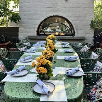 The Front Yard - Breakfast & Brunch Near Me - North Hollywood, California The Front Yard - Breakfast & Brunch Near Me - North Hollywood, California