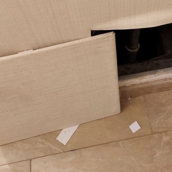 Best Western Plus Carpinteria Inn - How we got the room after it's been cleaned - Hotels Near Me - Carpinteria, California