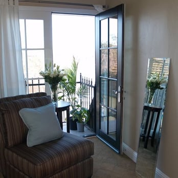 Bridgehouse Bed & Breakfast - Bed & Breakfast Near Me - Redding, California