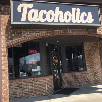 Tacoholics - the outside of the store - Tacos Near Me - Brick, New Jersey