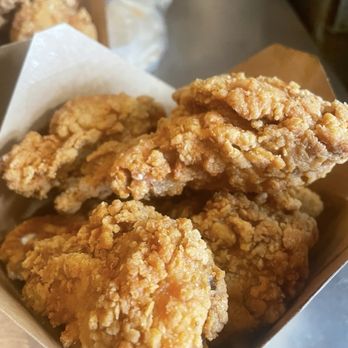 Best Bite Donair - Chicken  wings - Poutineries Near Me - Vancouver, British Columbia