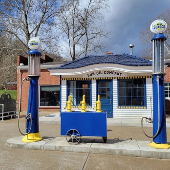 Carillon Historical Park - Historic gas station - Museums Near Me - Dayton, Ohio