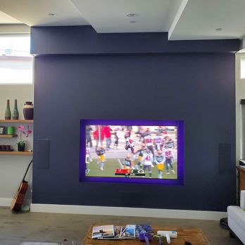 Bob Uzzo- Painting Contractor - painted accent wall - Painters Near Me - Hermosa Beach, California Bob Uzzo- Painting Contractor - painted accent wall - Painters Near Me - Hermosa Beach, California