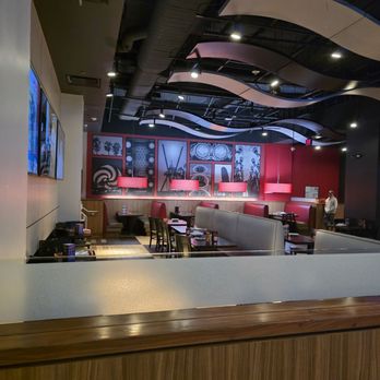 Dave & Buster's Los Angeles - Westchester - Empty space. No patrons - Sports Bars Near Me - Los Angeles, California