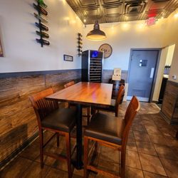 Ella's Kitchen + Wine Bar - High Top