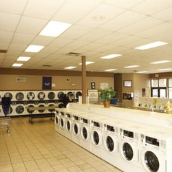Courtney's Cruise Thru Tanning & Laundry